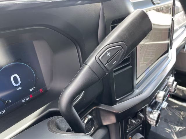 2026 Agate Black Metallic Ford Super Duty F-250 SRW LARIAT 4X4 Truck