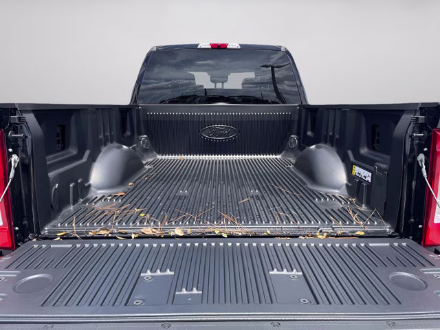 2026 Agate Black Metallic Ford Super Duty F-250 SRW LARIAT 4X4 Truck