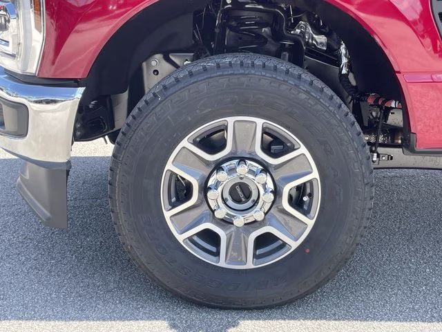 2026 Ruby Red Metallic Tinted Clearcoat Ford Super Duty F-250 SRW LARIAT 4X4 Truck