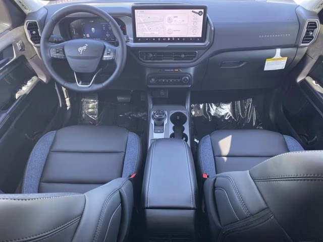 2026 Oxford White Ford Bronco Sport Outer Banks 4X4 SUV