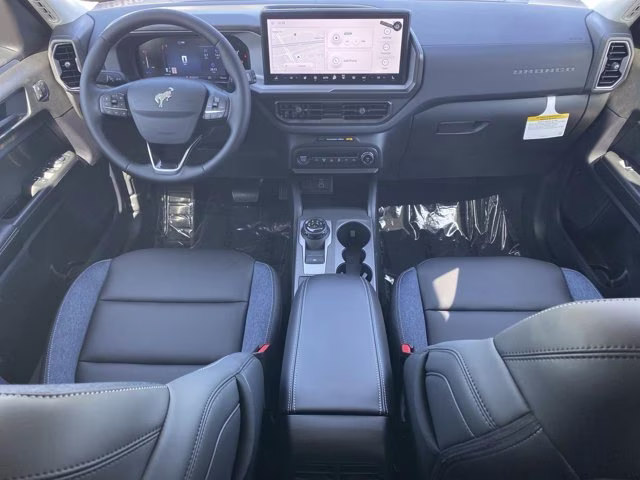 2026 Oxford White Ford Bronco Sport Outer Banks 4X4 SUV