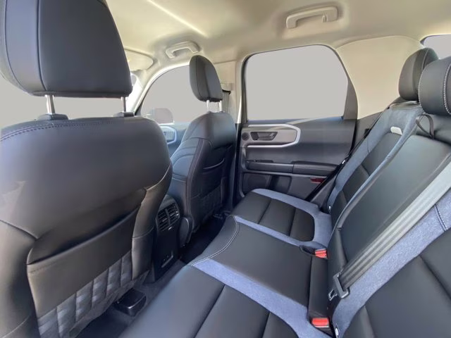 2026 Oxford White Ford Bronco Sport Outer Banks 4X4 SUV