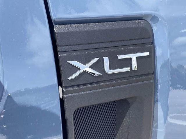 2026 Azure Gray Metallic Tri-Coat Ford Maverick XLT FWD Truck