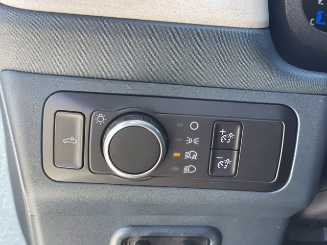 2026 Oxford White Ford Maverick LARIAT AWD Truck