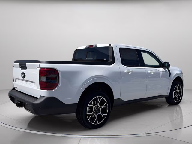 2026 Oxford White Ford Maverick LARIAT AWD Truck