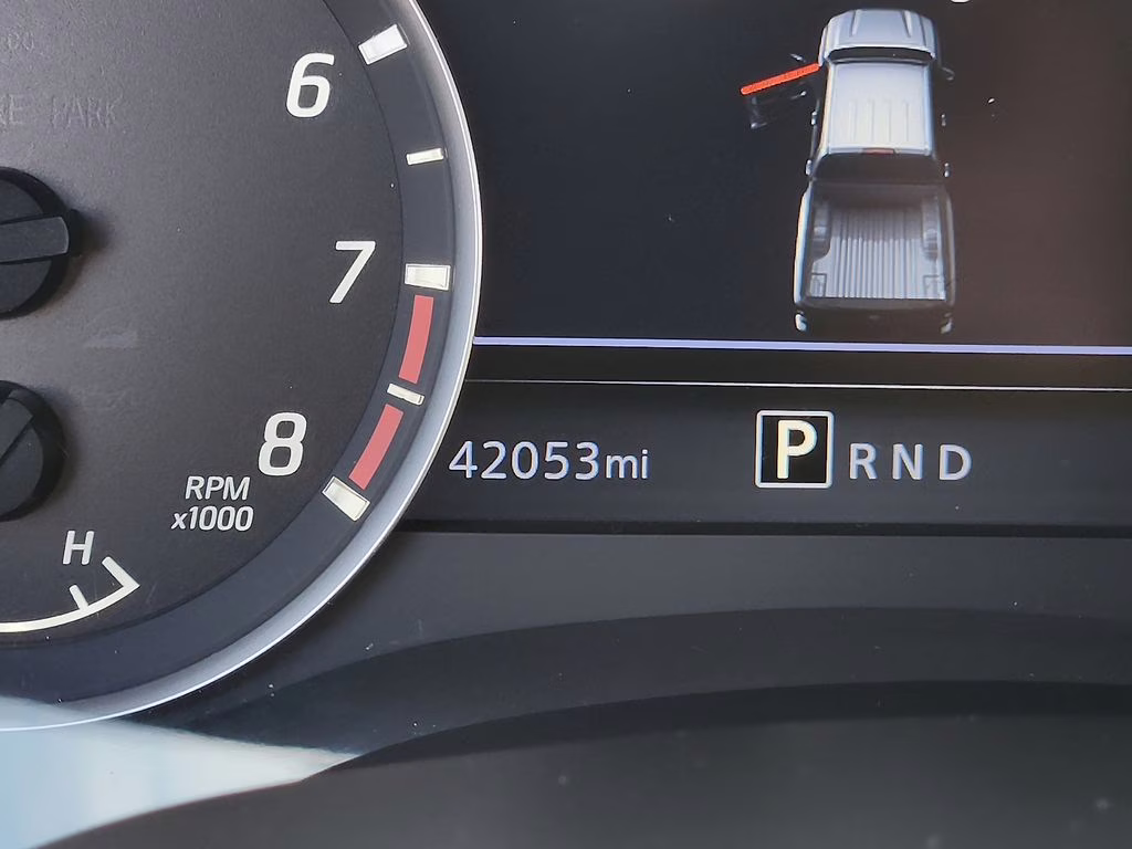 2023 Gun Metallic Nissan Frontier SV 4X4 Truck