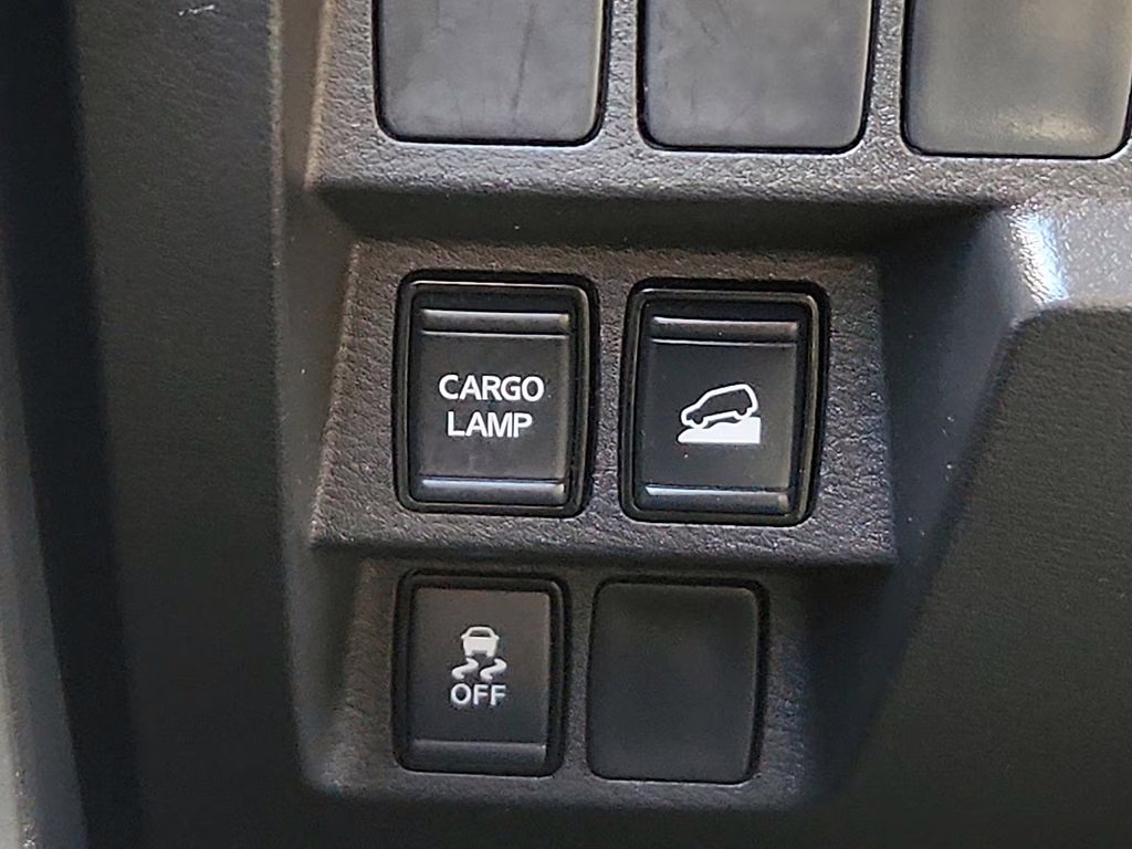 2023 Gun Metallic Nissan Frontier SV 4X4 Truck