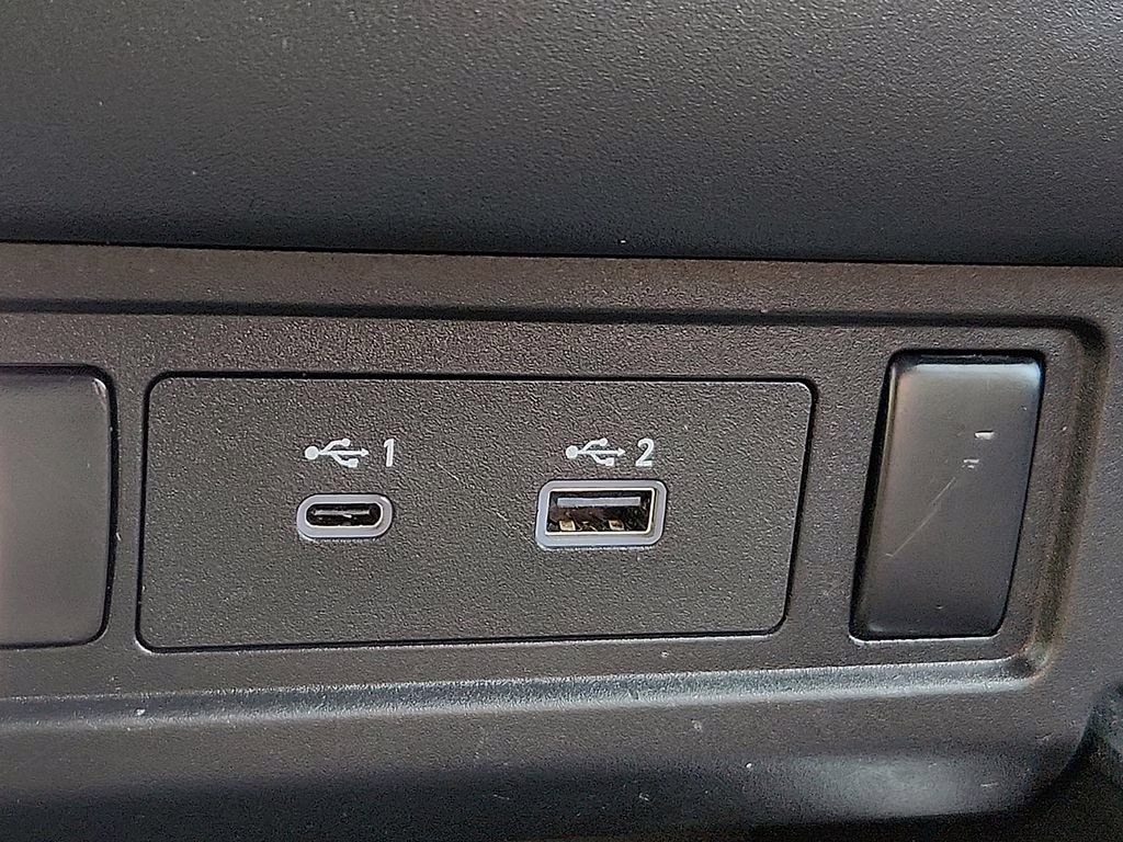 2023 Gun Metallic Nissan Frontier SV 4X4 Truck