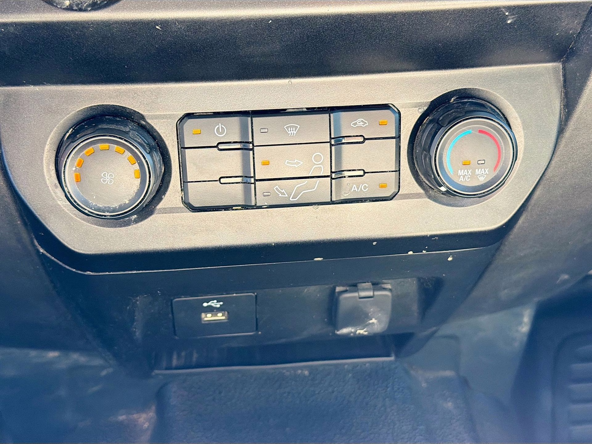 2022 Iconic Silver Metallic Ford Super Duty F-250 SRW XL 4X4 Truck