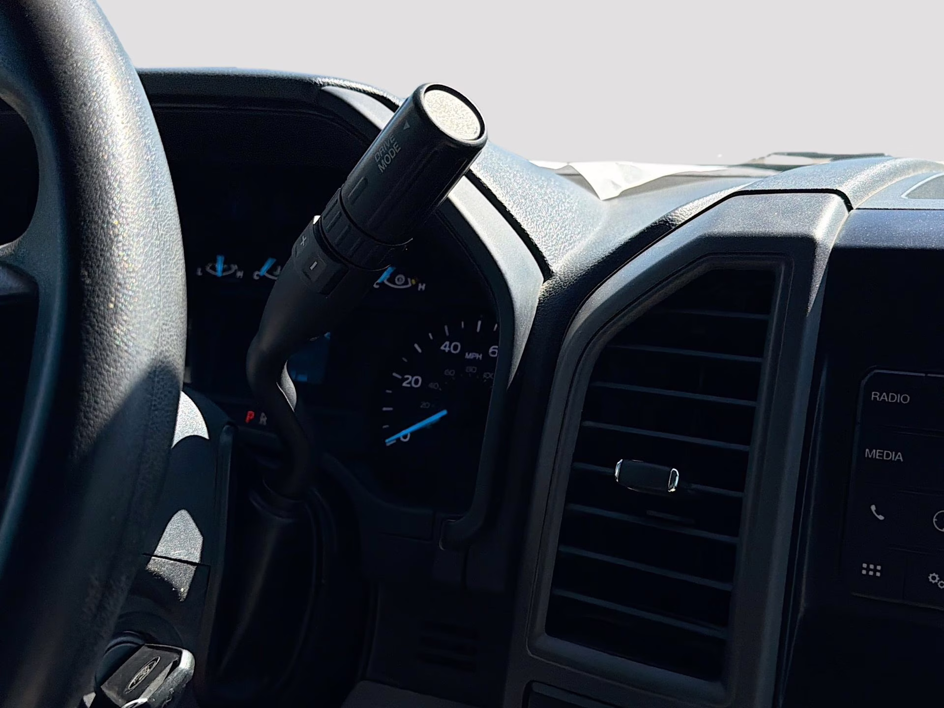 2022 Iconic Silver Metallic Ford Super Duty F-250 SRW XL 4X4 Truck