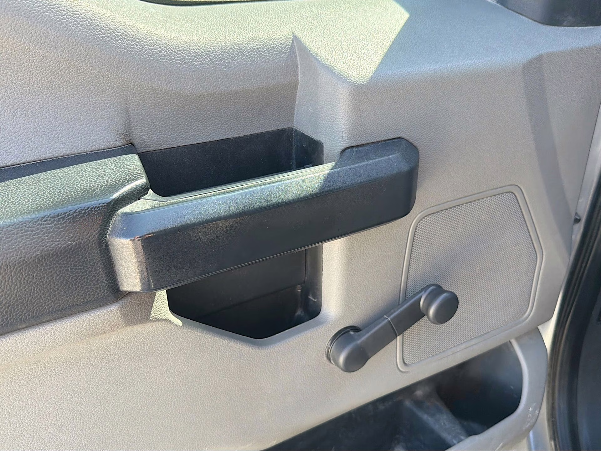 2022 Iconic Silver Metallic Ford Super Duty F-250 SRW XL 4X4 Truck