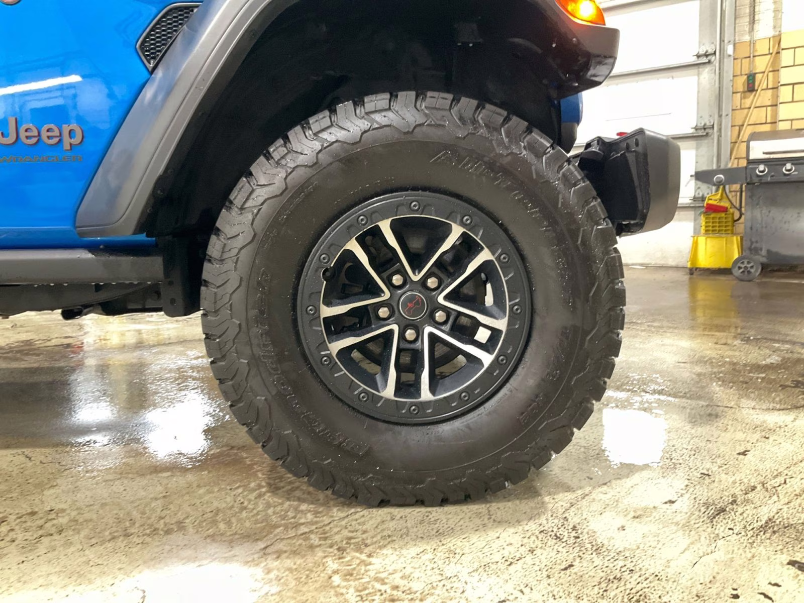 2024 Hydro Blue Pearl Coat Jeep Wrangler Rubicon 4X4 SUV