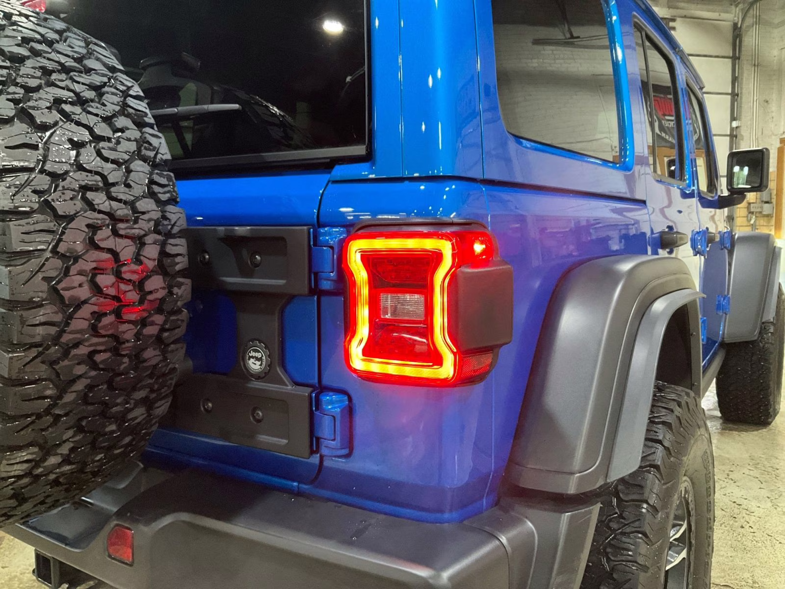 2024 Hydro Blue Pearl Coat Jeep Wrangler Rubicon 4X4 SUV