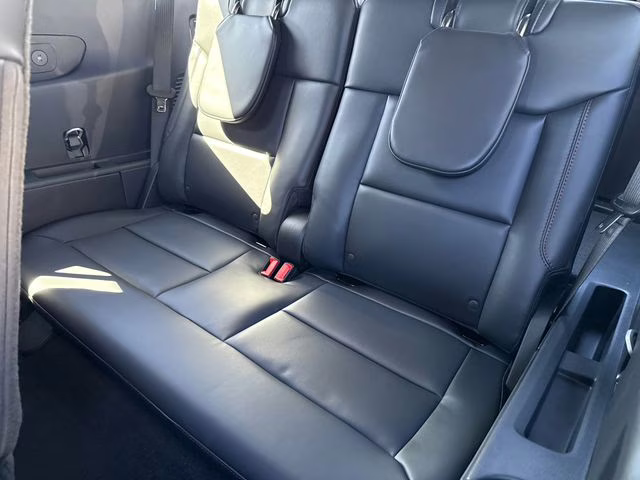 2026 White Ford Explorer ST-Line RWD SUV