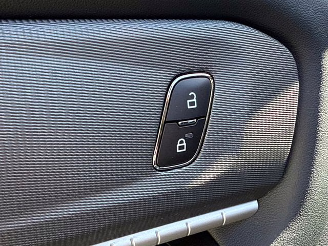 2026 White Ford Explorer ST-Line RWD SUV