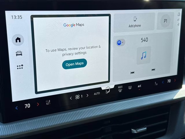 2026 White Ford Explorer ST-Line RWD SUV