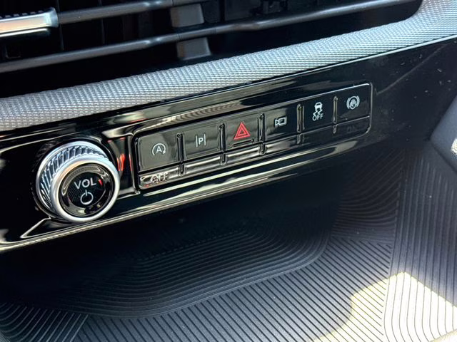 2026 White Ford Explorer ST-Line RWD SUV