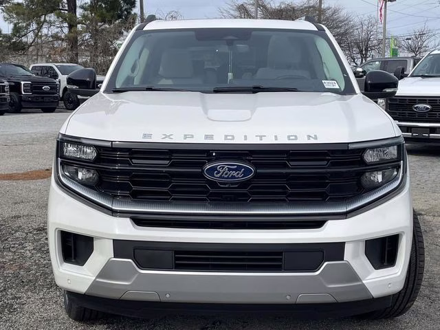 2026 White Metallic Ford Expedition Max Platinum 4X4 SUV