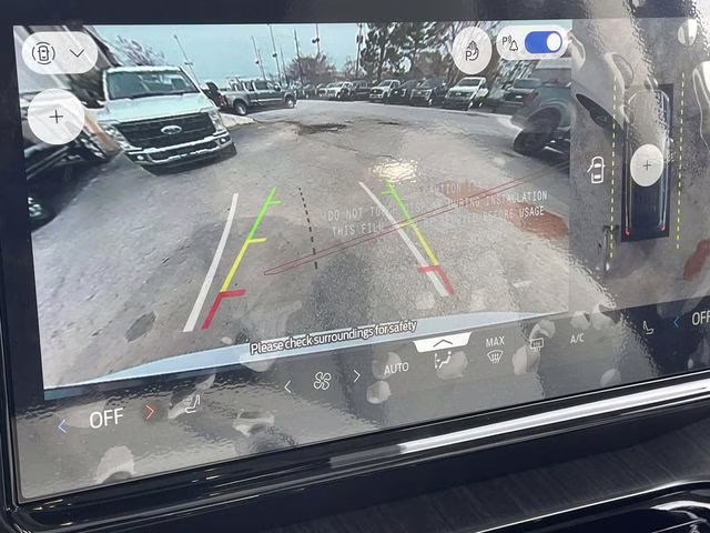 2026 White Metallic Ford Expedition Max Platinum 4X4 SUV