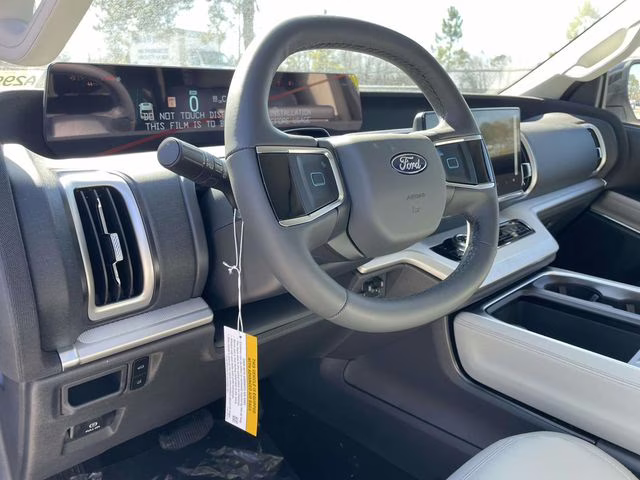 2026 White Metallic Ford Expedition Active RWD SUV