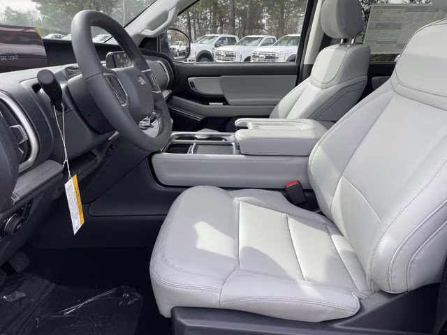 2026 White Metallic Ford Expedition Active 4X4 SUV