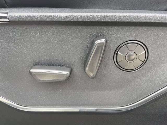 2026 Gray Metallic Ford Super Duty F-250 SRW Platinum 4X4 Truck