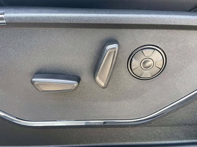 2026 Black Metallic Ford Super Duty F-250 SRW Platinum 4X4 Truck