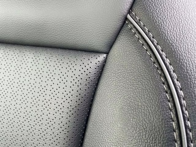 2026 Avalanche Ford F-150 Lariat 4X4 Truck