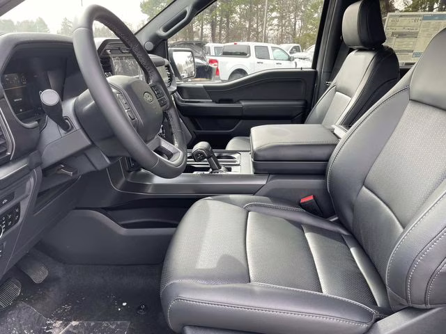 2026 Avalanche Ford F-150 Lariat 4X4 Truck