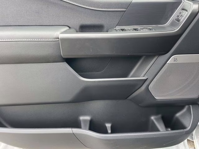 2026 Avalanche Ford F-150 Lariat 4X4 Truck