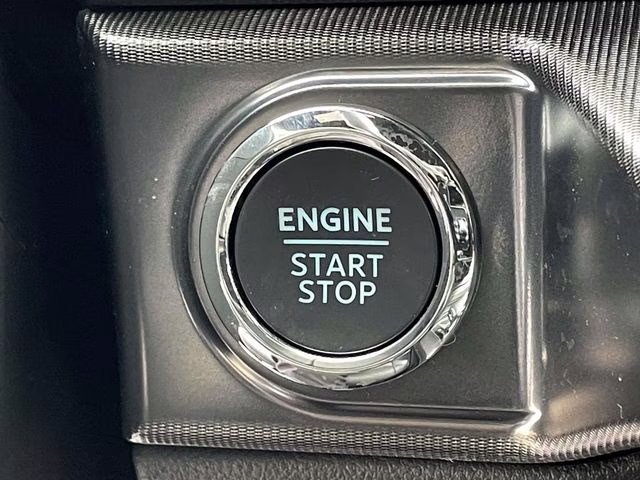 2026 Avalanche Ford F-150 Lariat 4X4 Truck