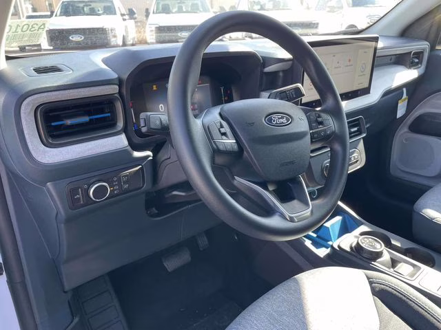 2026 Oxford White Ford Maverick XLT FWD Truck