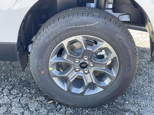 2026 Oxford White Ford Maverick XLT FWD Truck