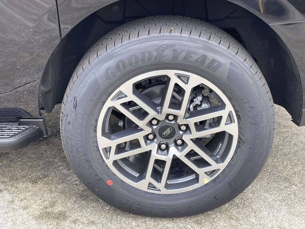 2026 Black Metallic Ford Expedition Max Active RWD SUV