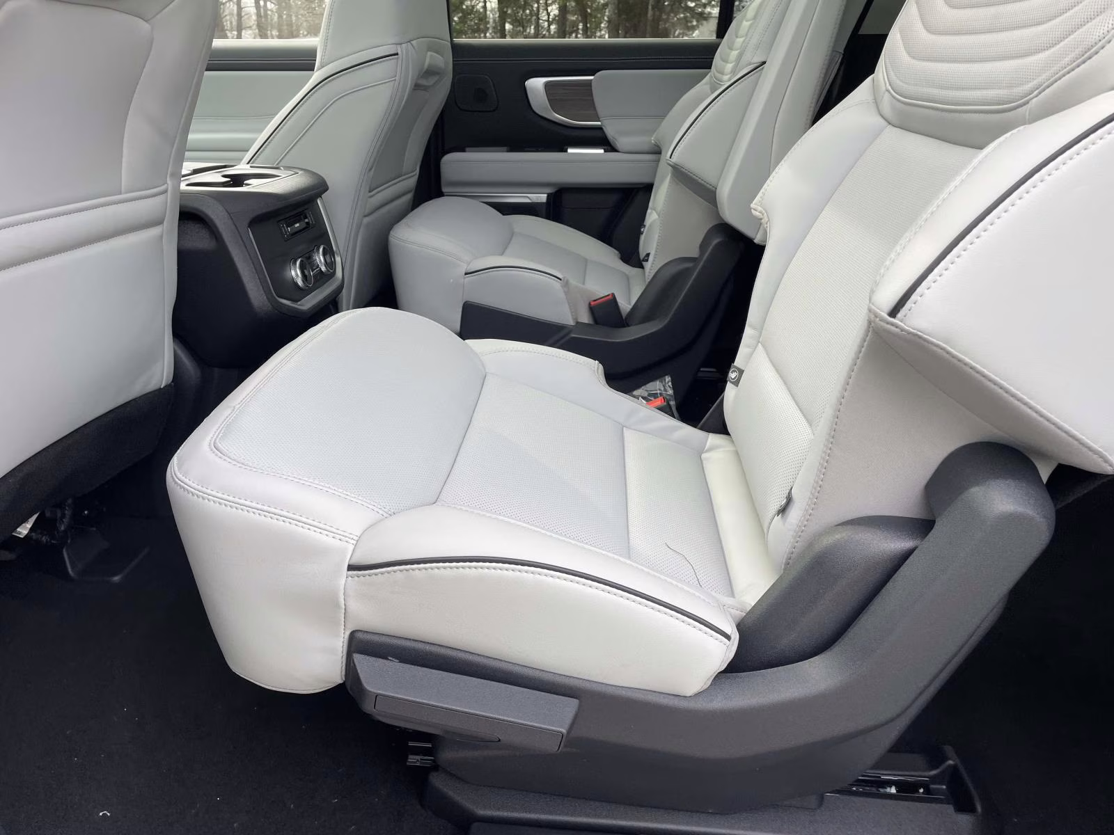 2026 White Metallic Ford Expedition Max Platinum 4X4 SUV