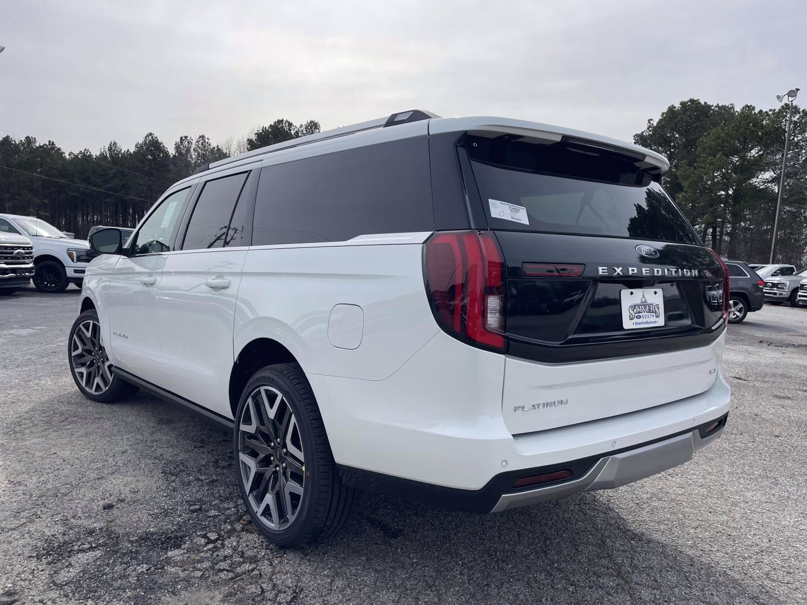 2026 White Metallic Ford Expedition Max Platinum 4X4 SUV