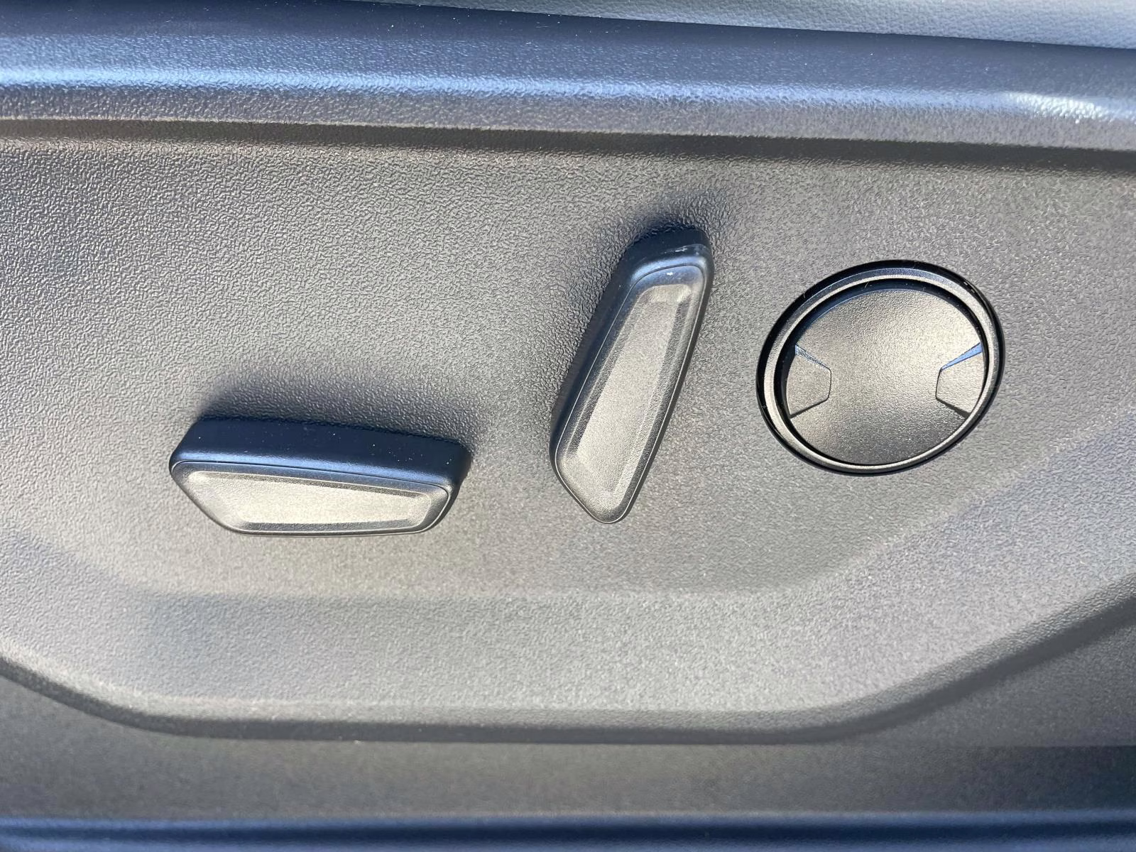 2026 White Metallic Ford Expedition Active RWD SUV