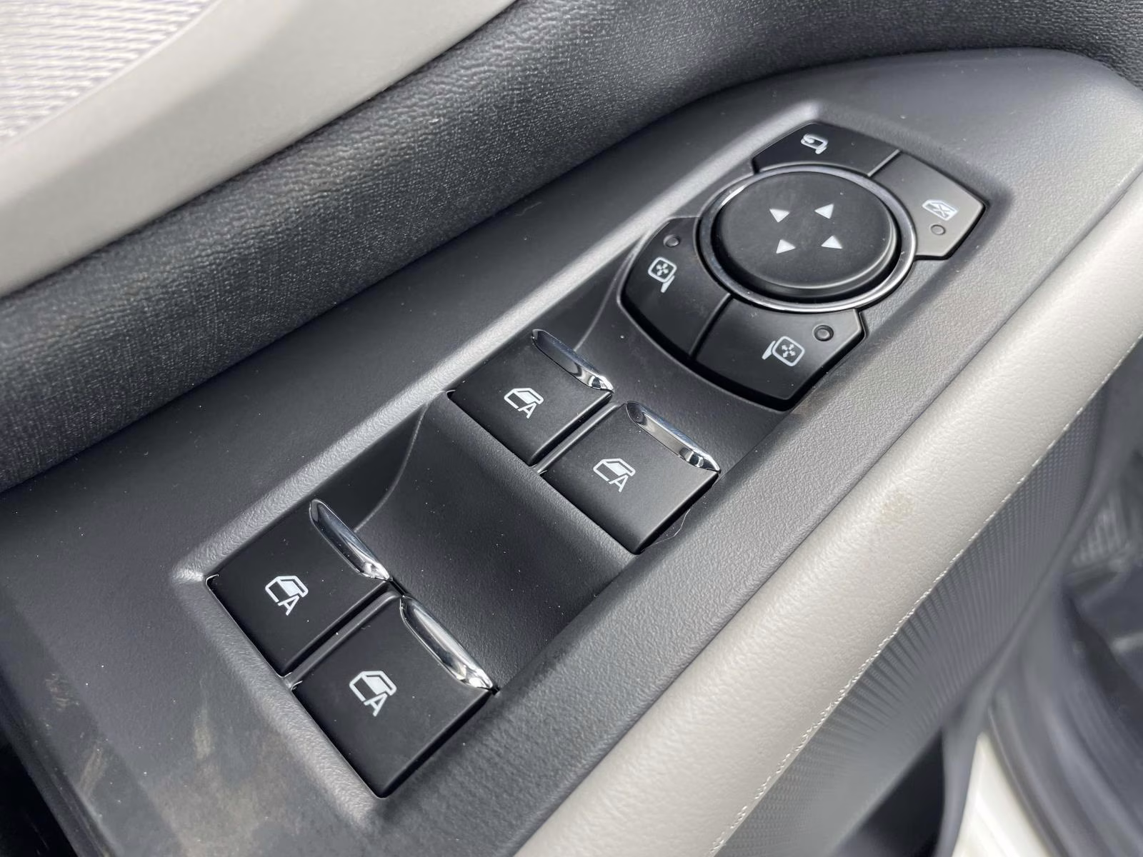 2026 White Metallic Ford Expedition Active 4X4 SUV