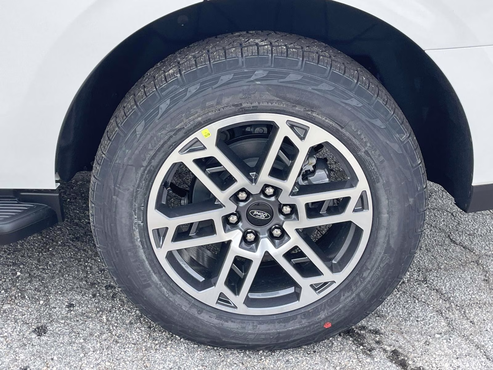 2026 White Metallic Ford Expedition Active 4X4 SUV