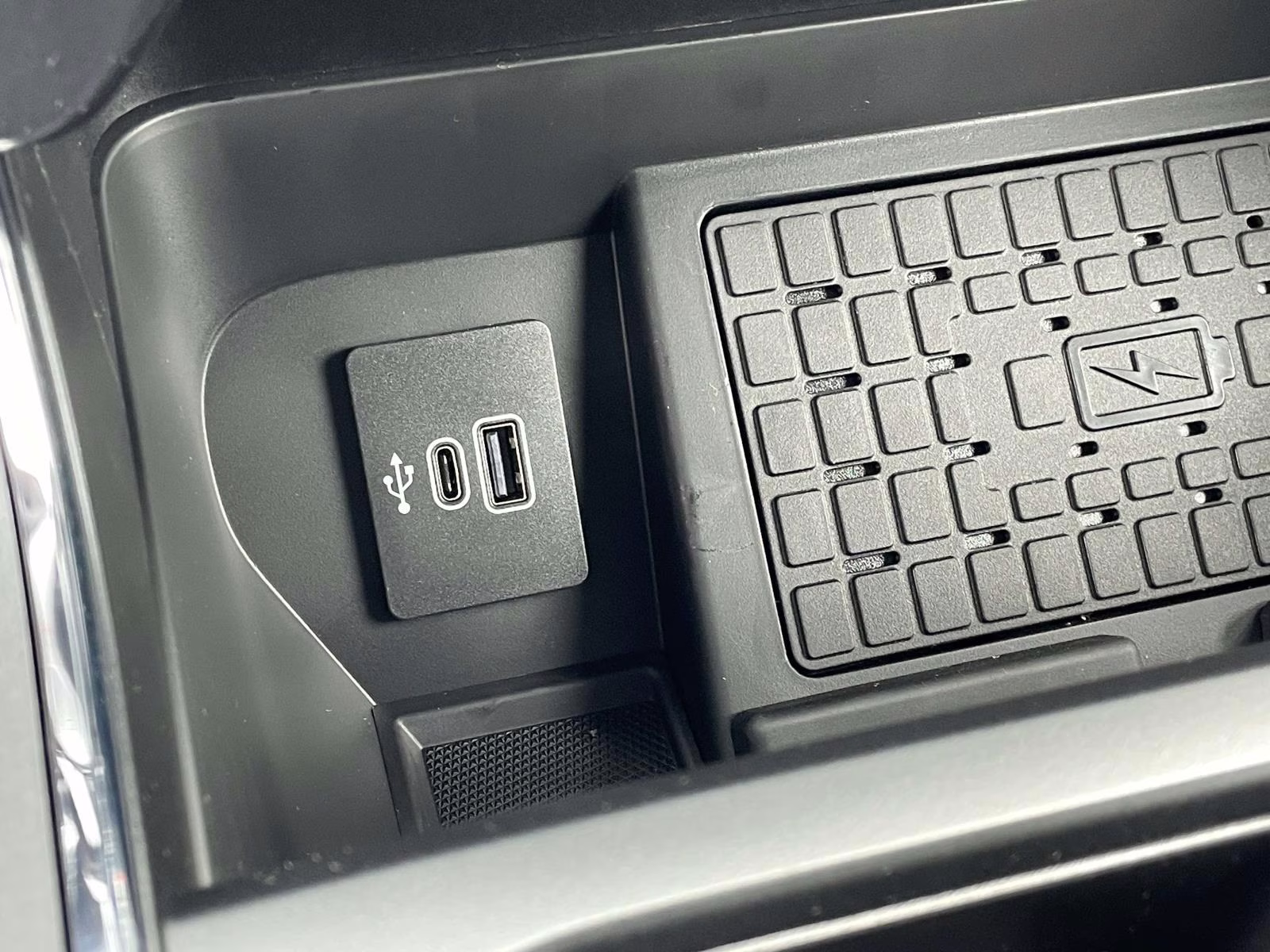 2026 Black Metallic Ford F-150 XLT 4X4 Truck