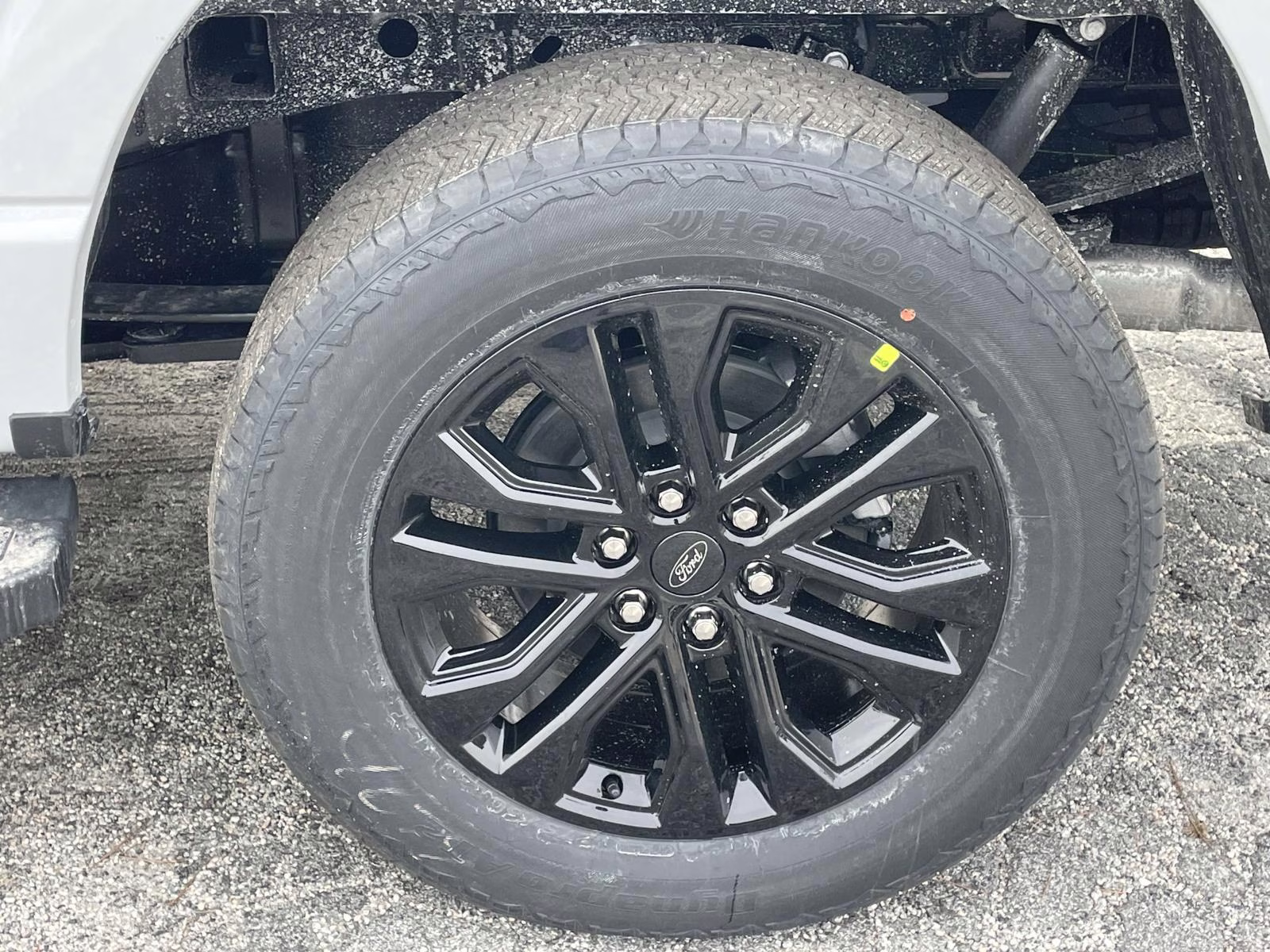 2026 Avalanche Ford F-150 Lariat 4X4 Truck