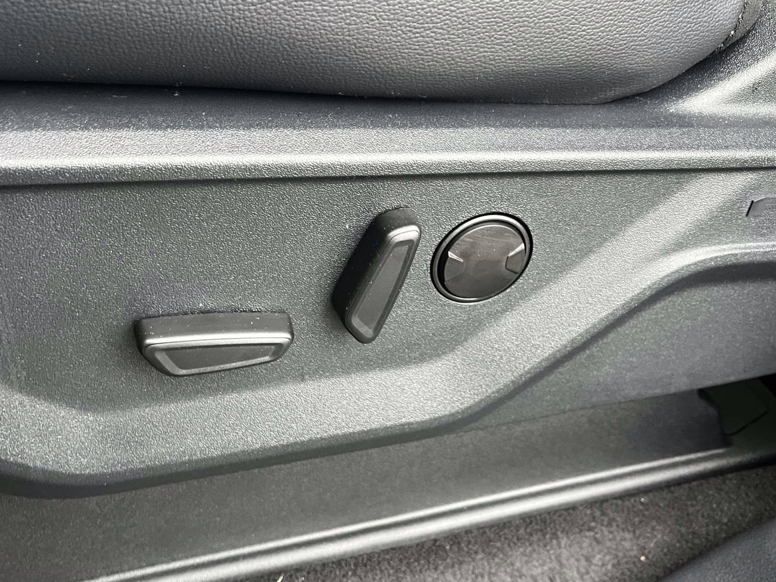 2026 Gray Metallic Ford F-150 Lariat 4X4 Truck