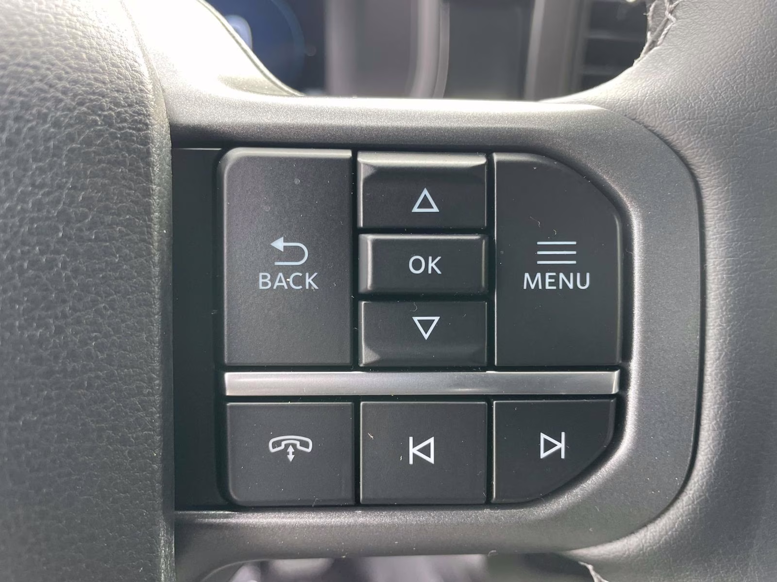 2026 Avalanche Ford F-150 Lariat 4X4 Truck