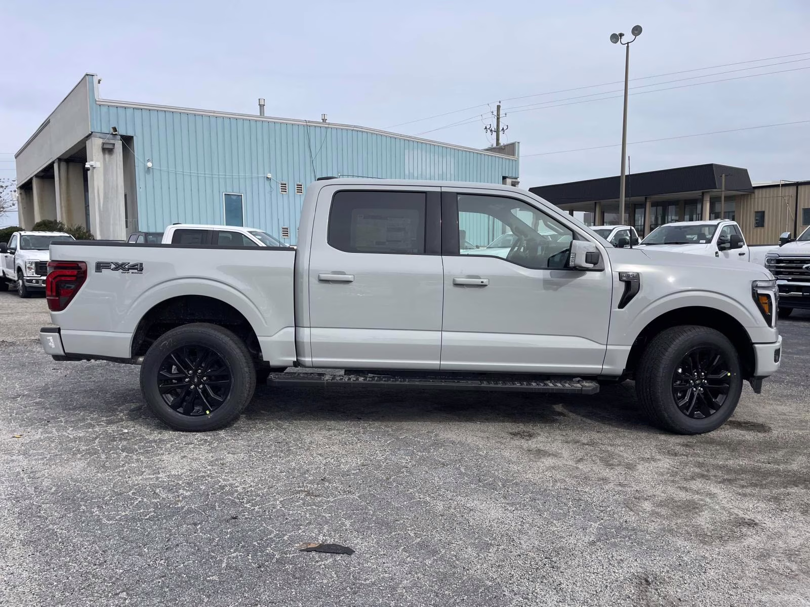 2026 Avalanche Ford F-150 Lariat 4X4 Truck