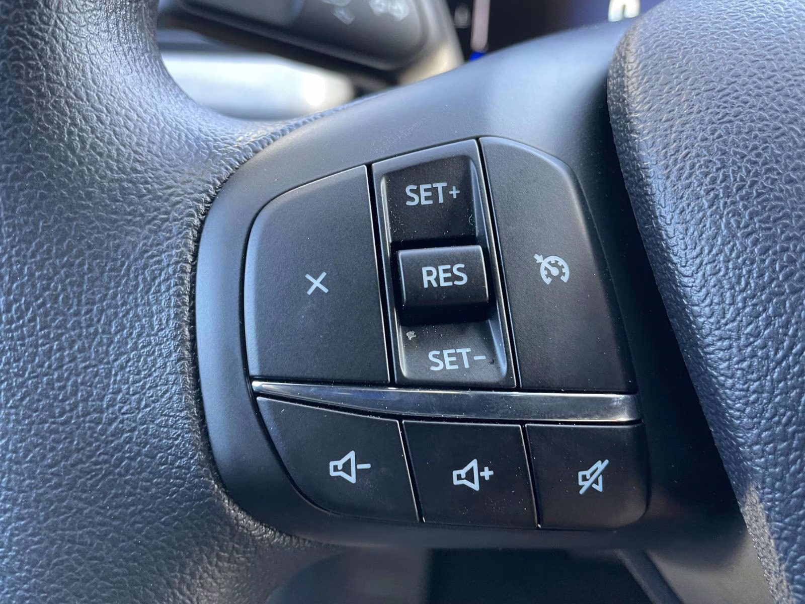 2026 Oxford White Ford Maverick XLT FWD Truck