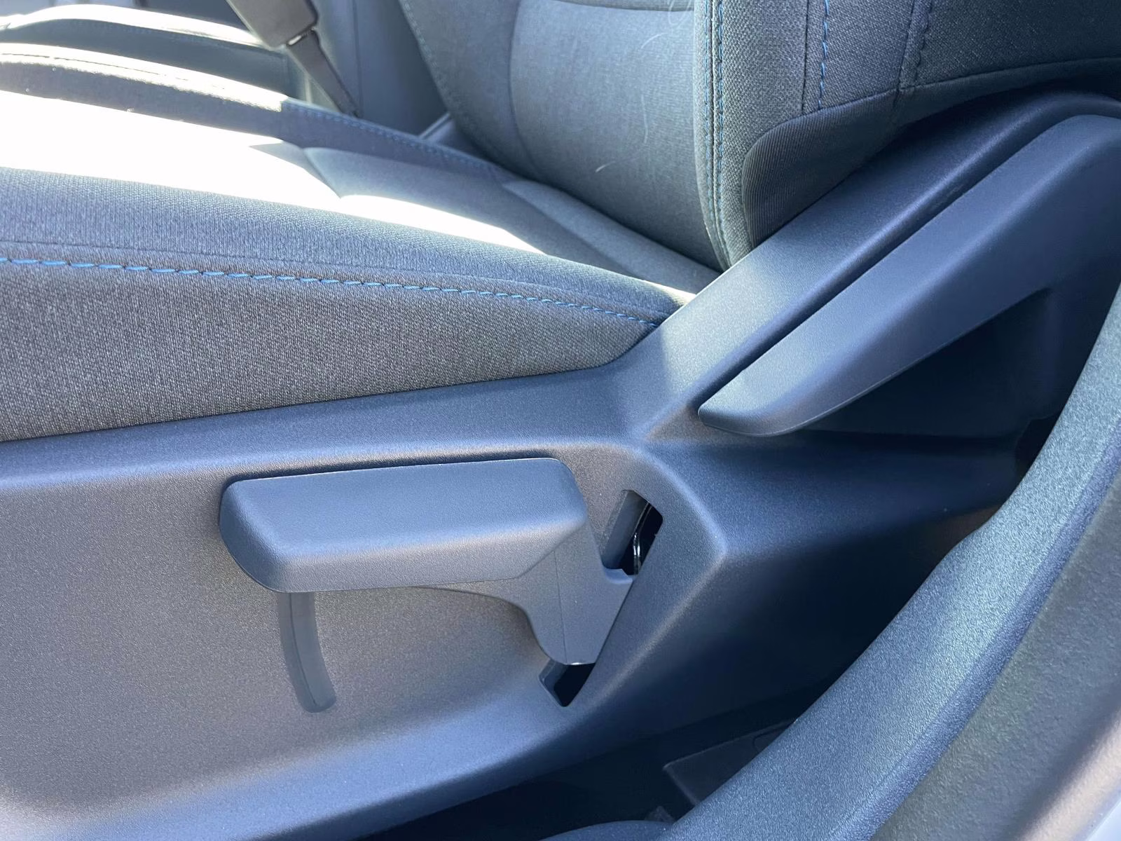 2026 Oxford White Ford Maverick XLT FWD Truck