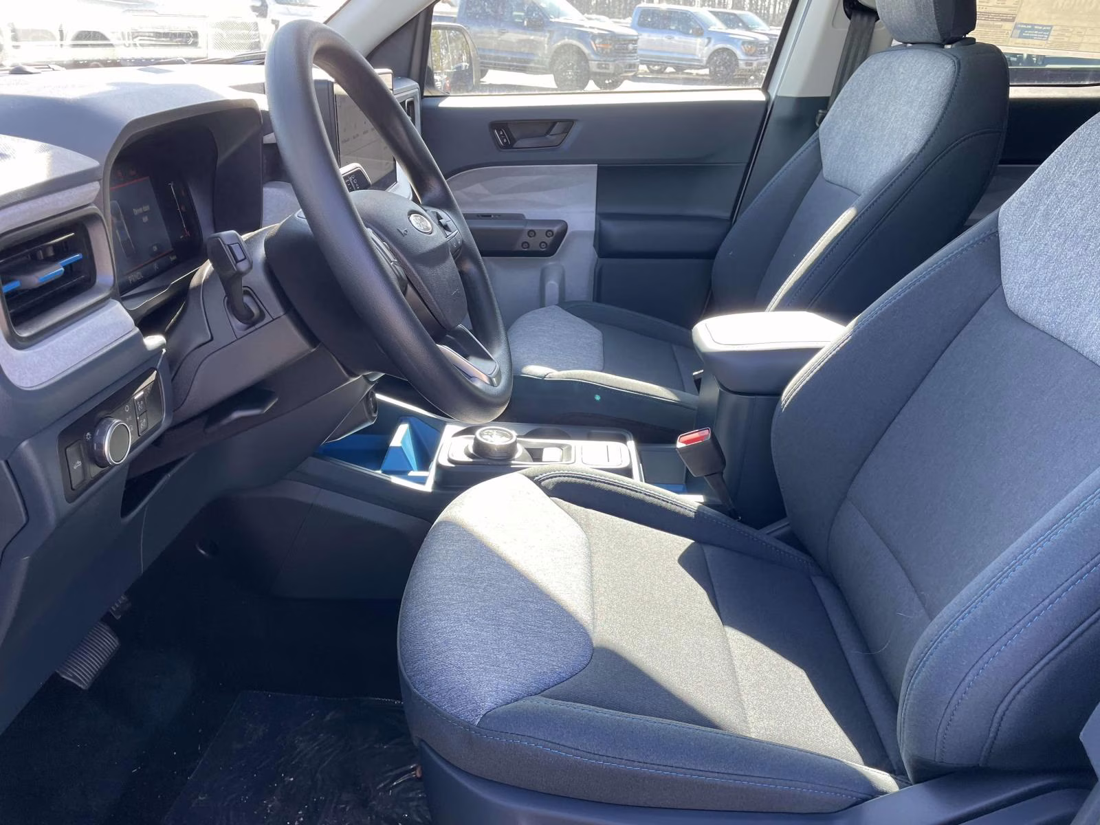 2026 Oxford White Ford Maverick XLT FWD Truck