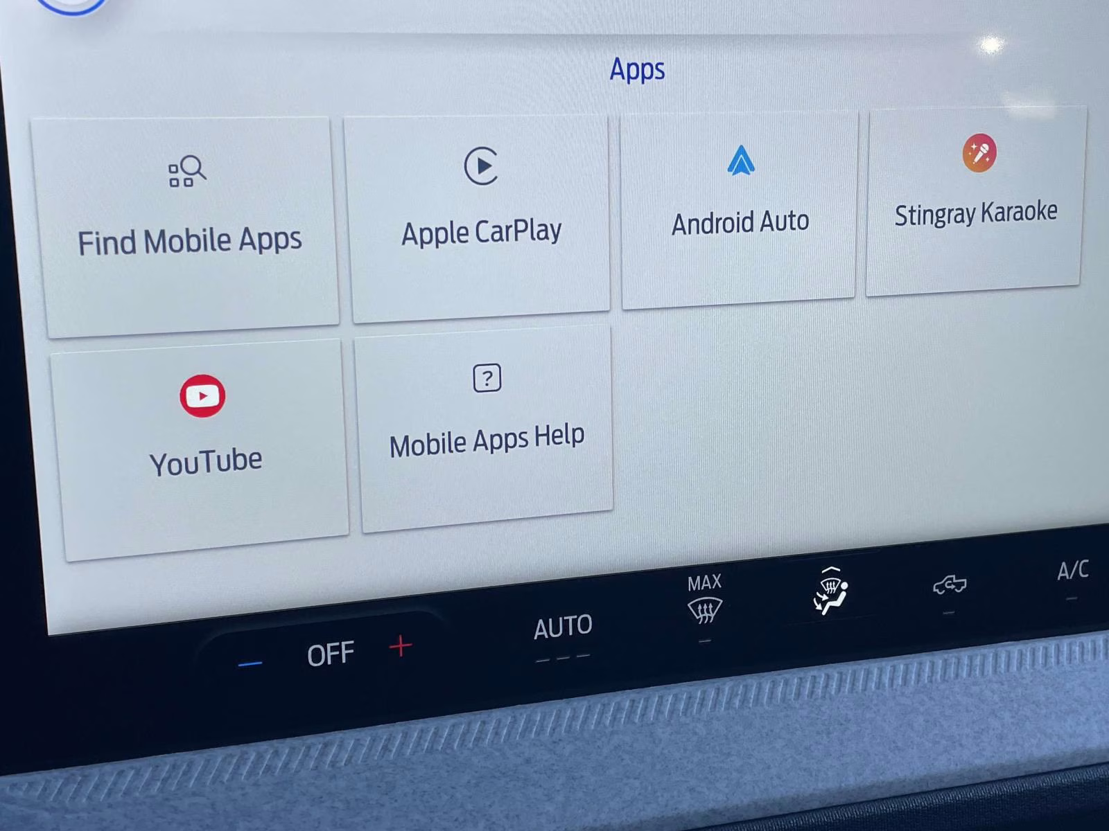 2026 White Metallic Ford Maverick XLT AWD Truck