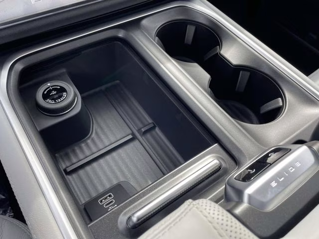 2026 White Metallic Ford Expedition Max Platinum 4X4 SUV