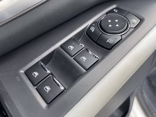 2026 White Metallic Ford Expedition Max Platinum 4X4 SUV